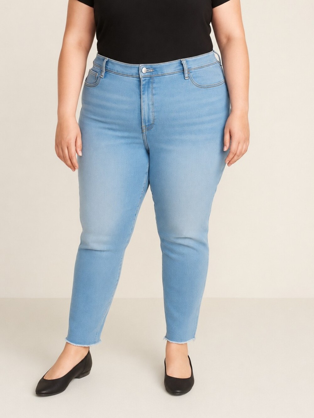 Old Navy Rockstar Super Skinny Jeans Size 26W Built-In Warmth Light Wash EXCELLE